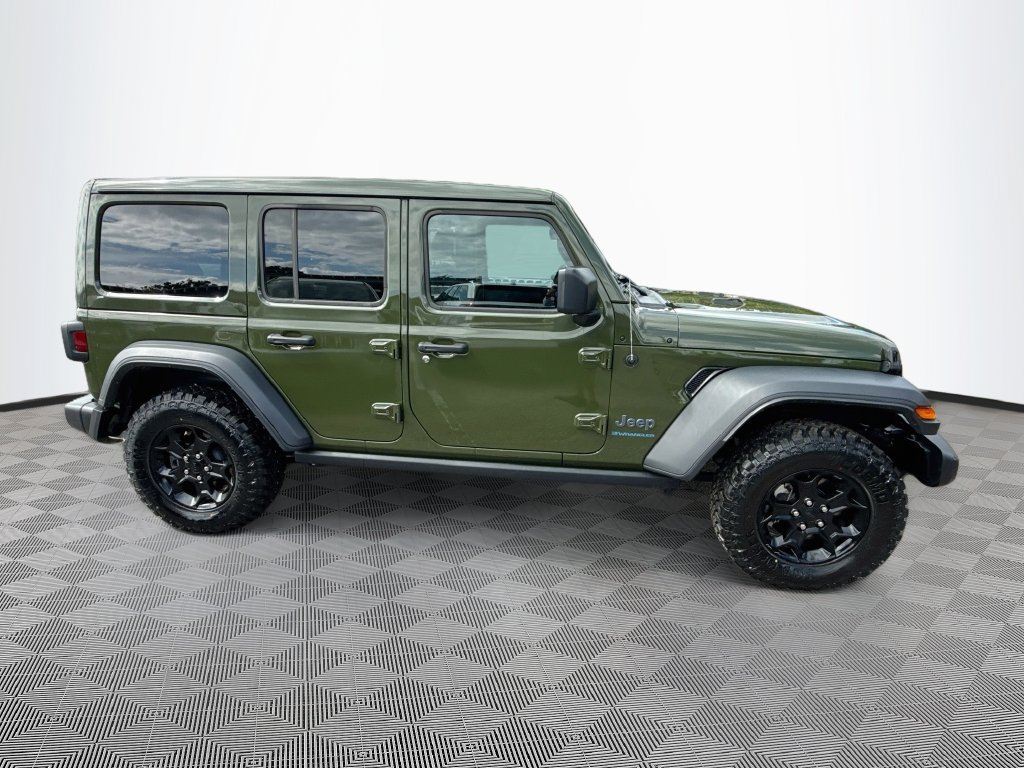 Certified 2023 Jeep Wrangler Unlimited w/ Sun & Screen Package AWD/4WD image 5
