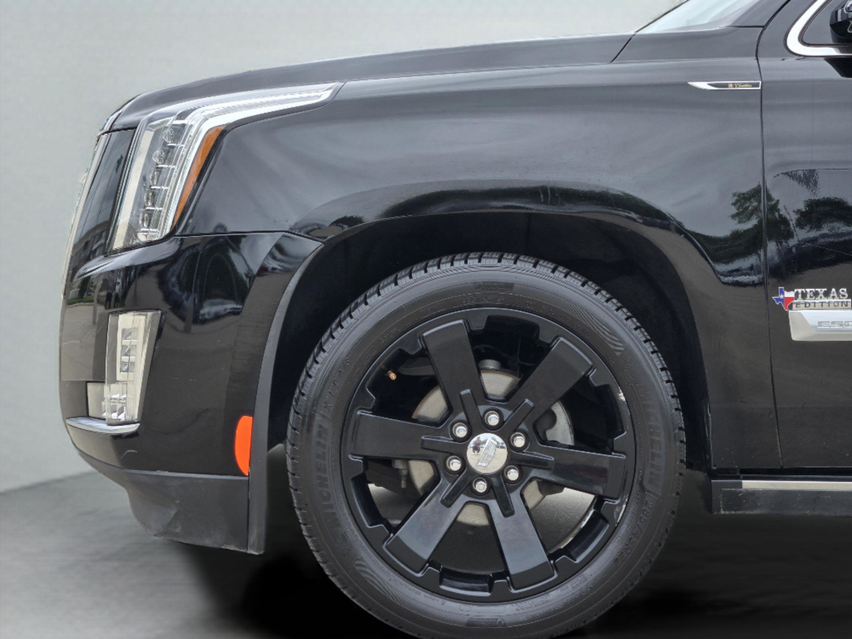 Used 2016 Cadillac Escalade Premium image 37