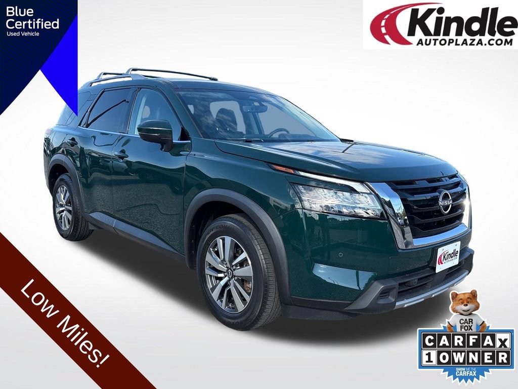 Used 2023 Nissan Pathfinder SL