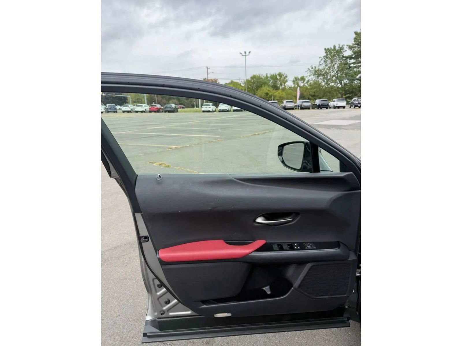 Used 2021 Lexus UX 250h F Sport w/ F Sport Premium Package image 29