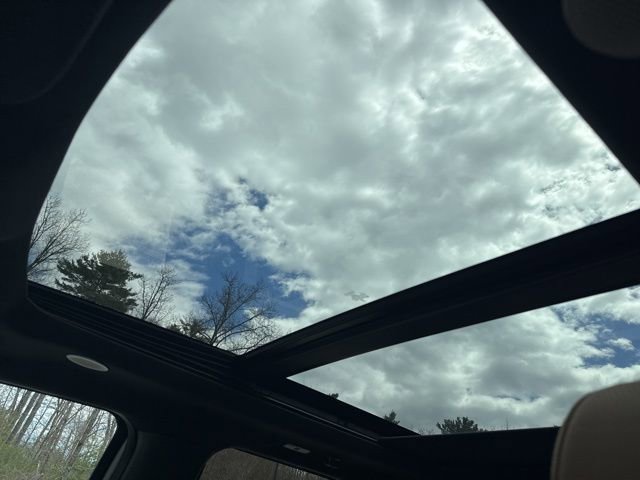 Used 2023 Ford F350 Lariat w/ Lariat Ultimate Package AWD/4WD image 22