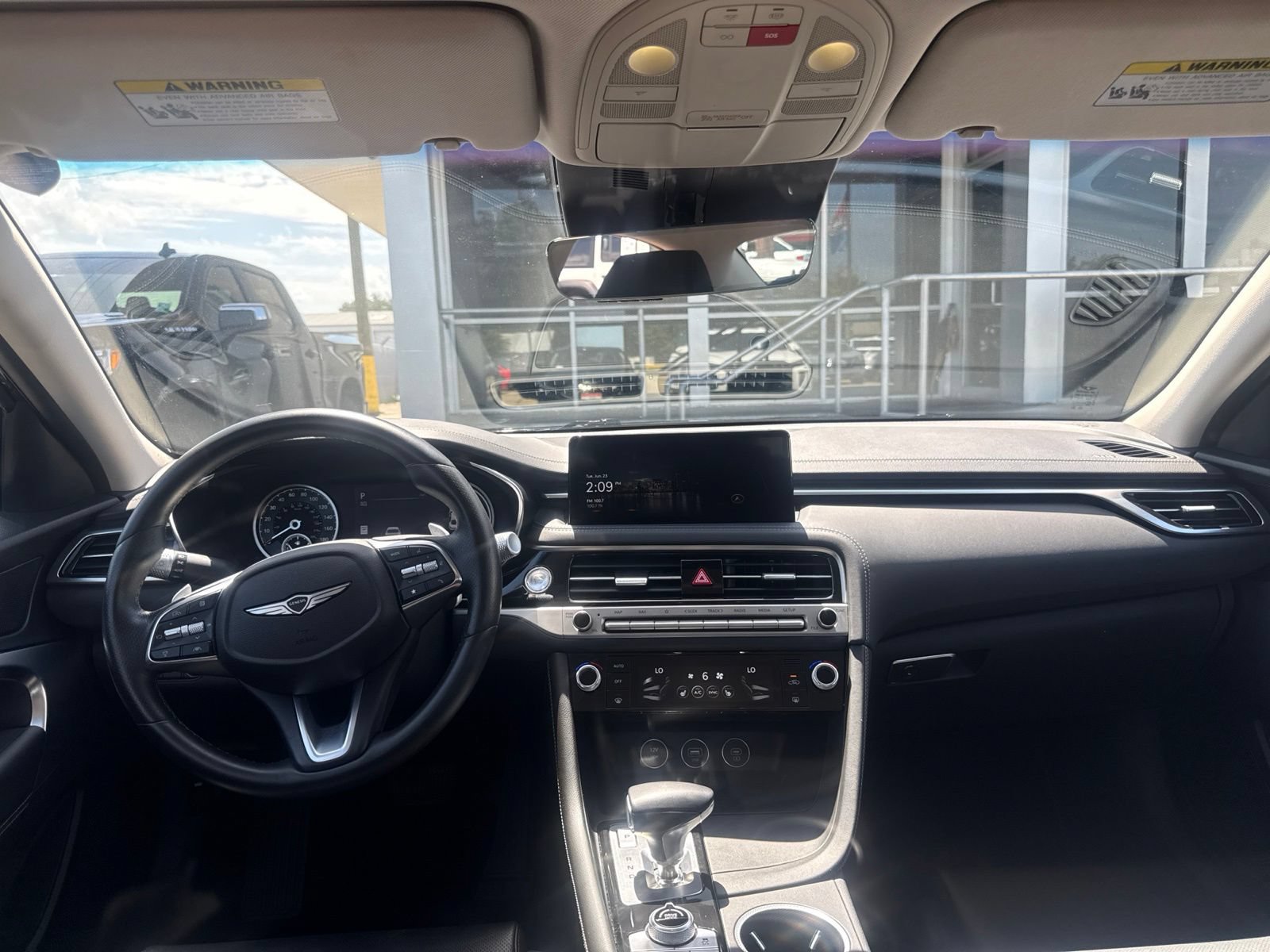 Used 2025 Genesis G70 2.5T RWD image 10