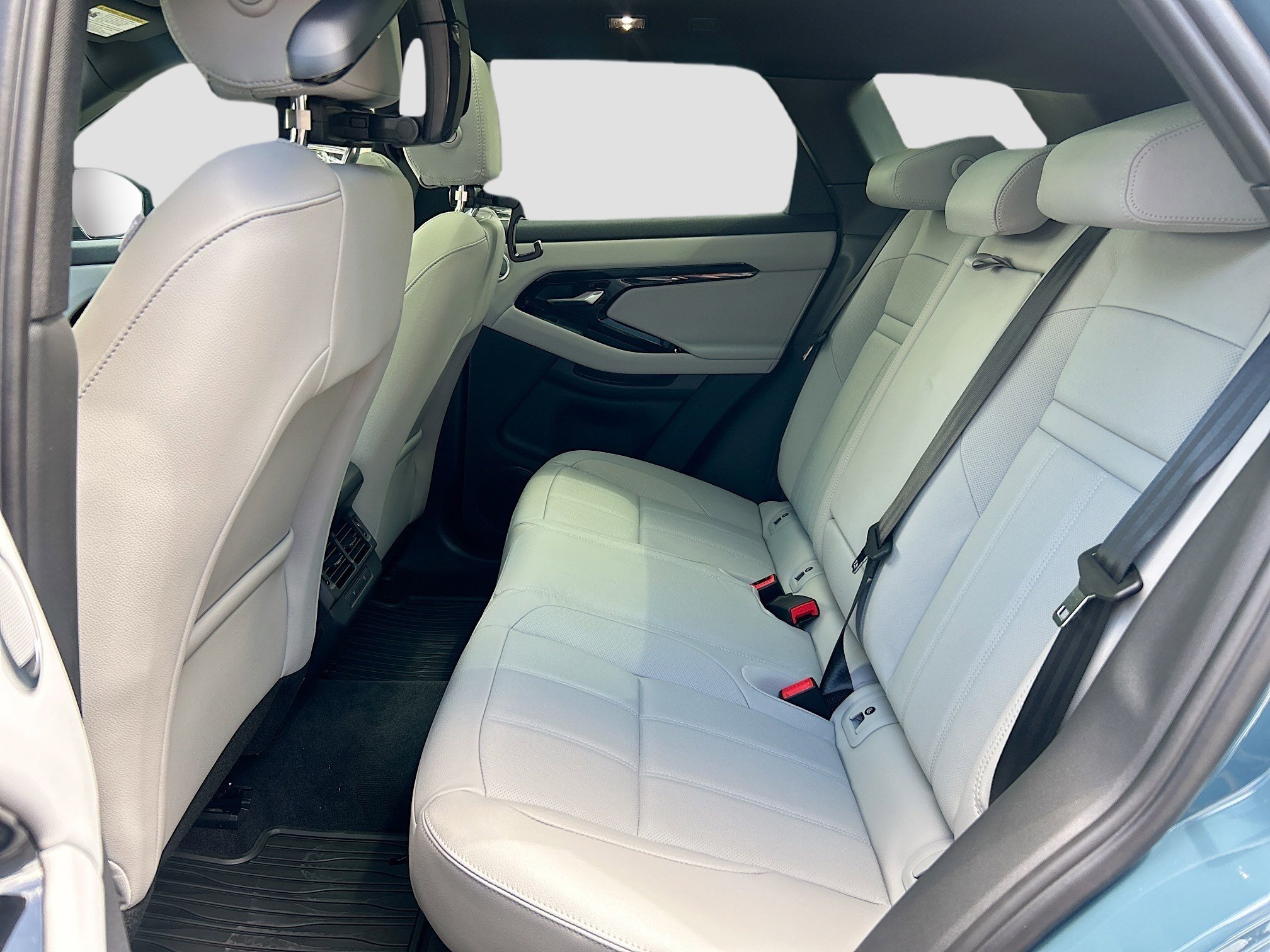 Used 2026 Land Rover Range Rover Evoque S image 15