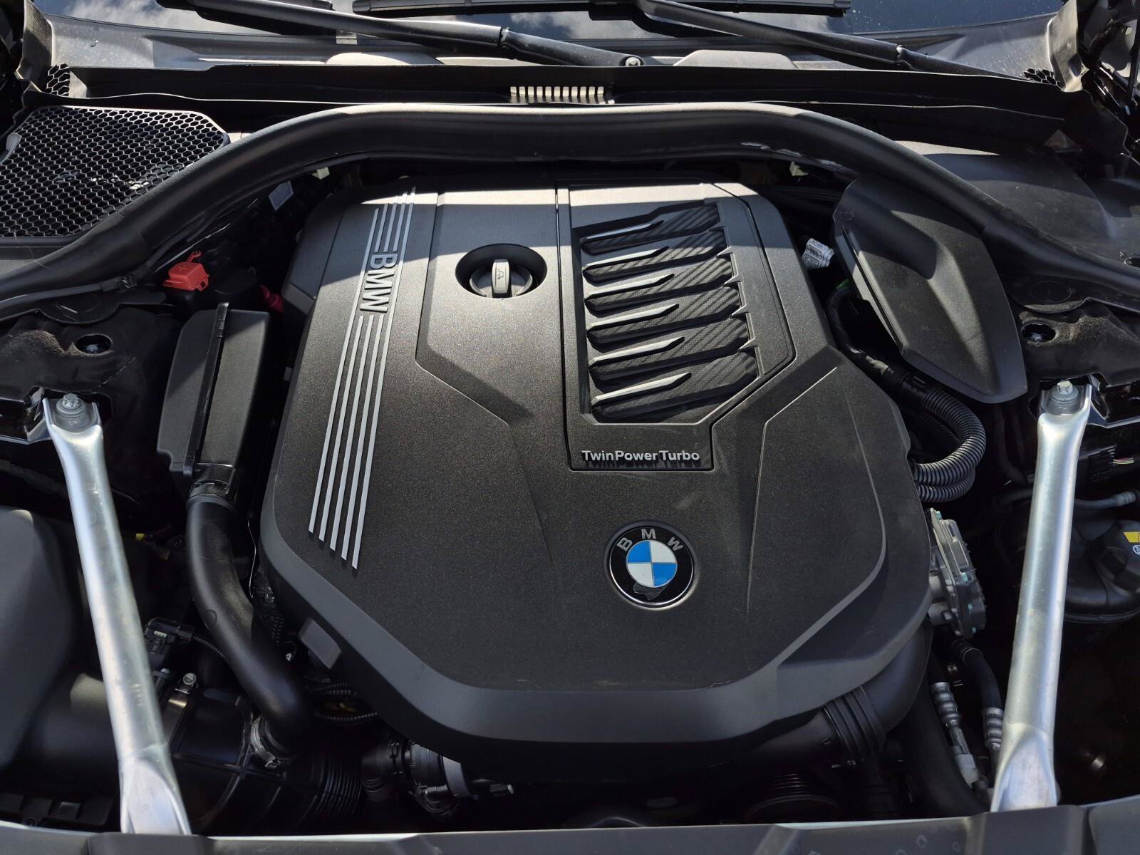 Used 2022 BMW 740i w/ Premium Package RWD image 11
