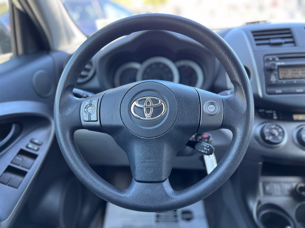 Used 2012 Toyota RAV4 4WD w/ Value Pkg image 29