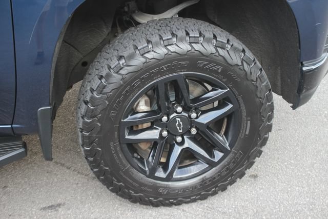 Used 2020 Chevrolet Silverado 1500 Custom Trail Boss w/ Custom Convenience Package AWD/4WD image 32