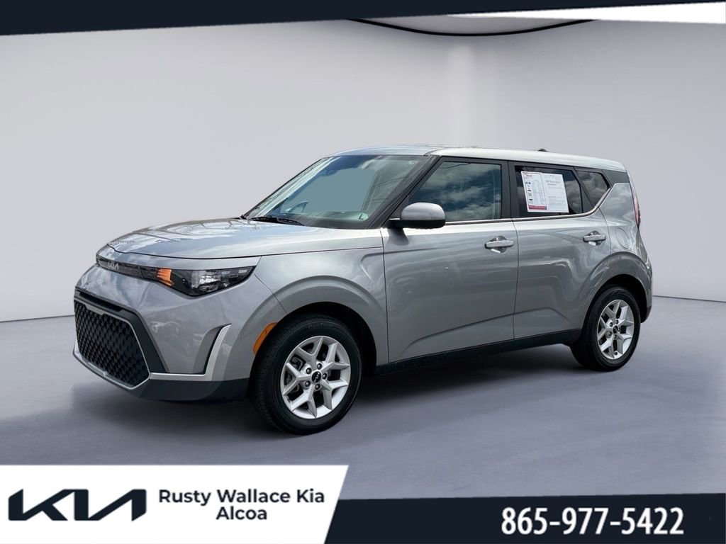 Used 2024 Kia Soul LX w/ Option Group 015