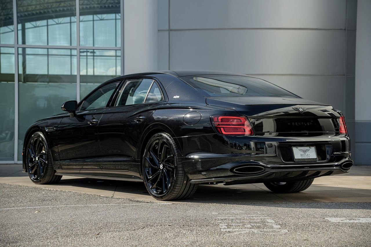 New 2025 Bentley Flying Spur Plug-In Hybrid AWD/4WD image 3