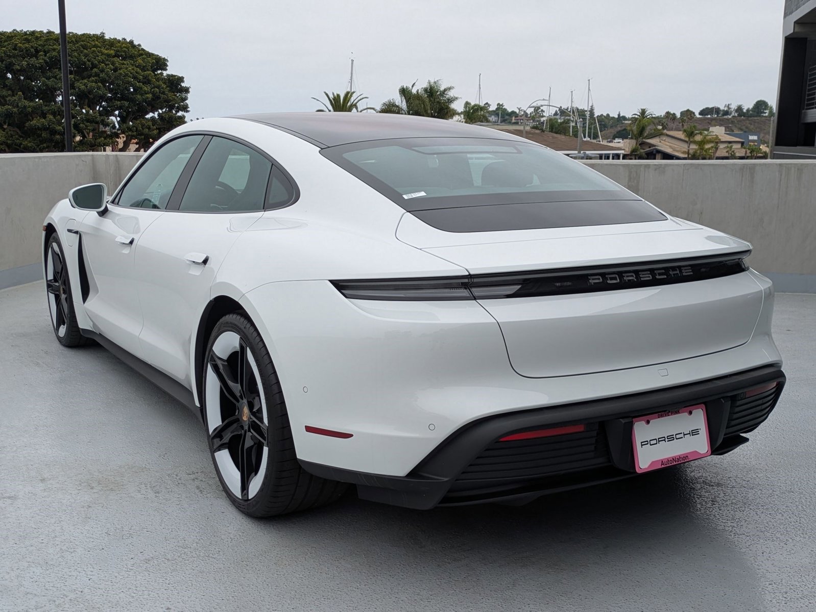 New 2025 Porsche Taycan image 3