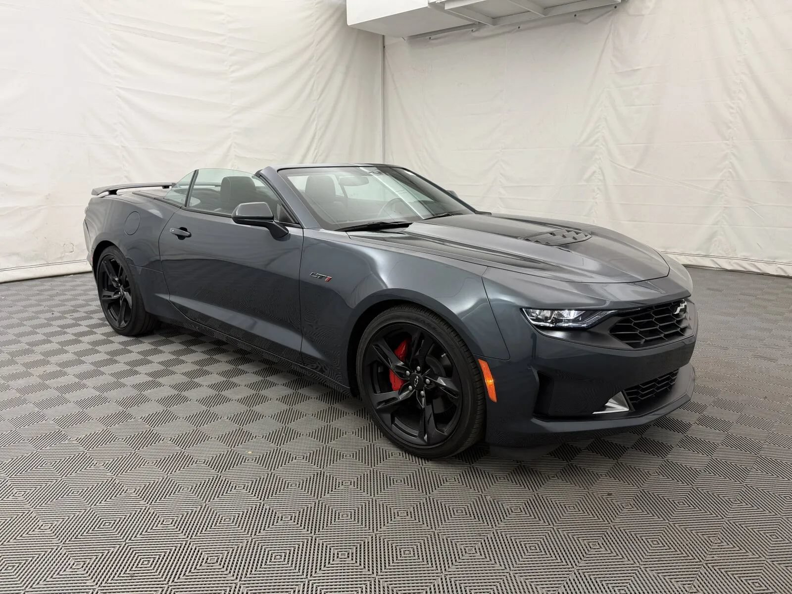 Used 2023 Chevrolet Camaro LT w/ RS Package RWD image 4