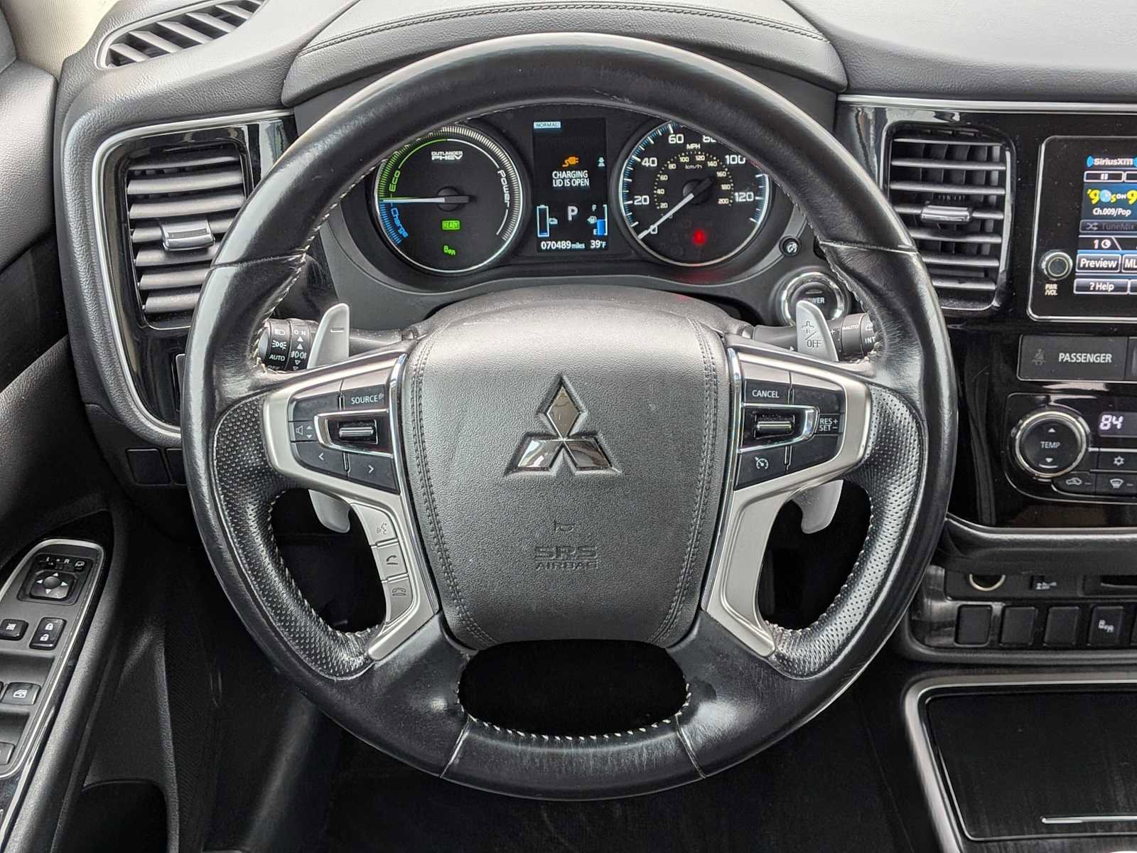 Used 2018 Mitsubishi Outlander SEL image 21