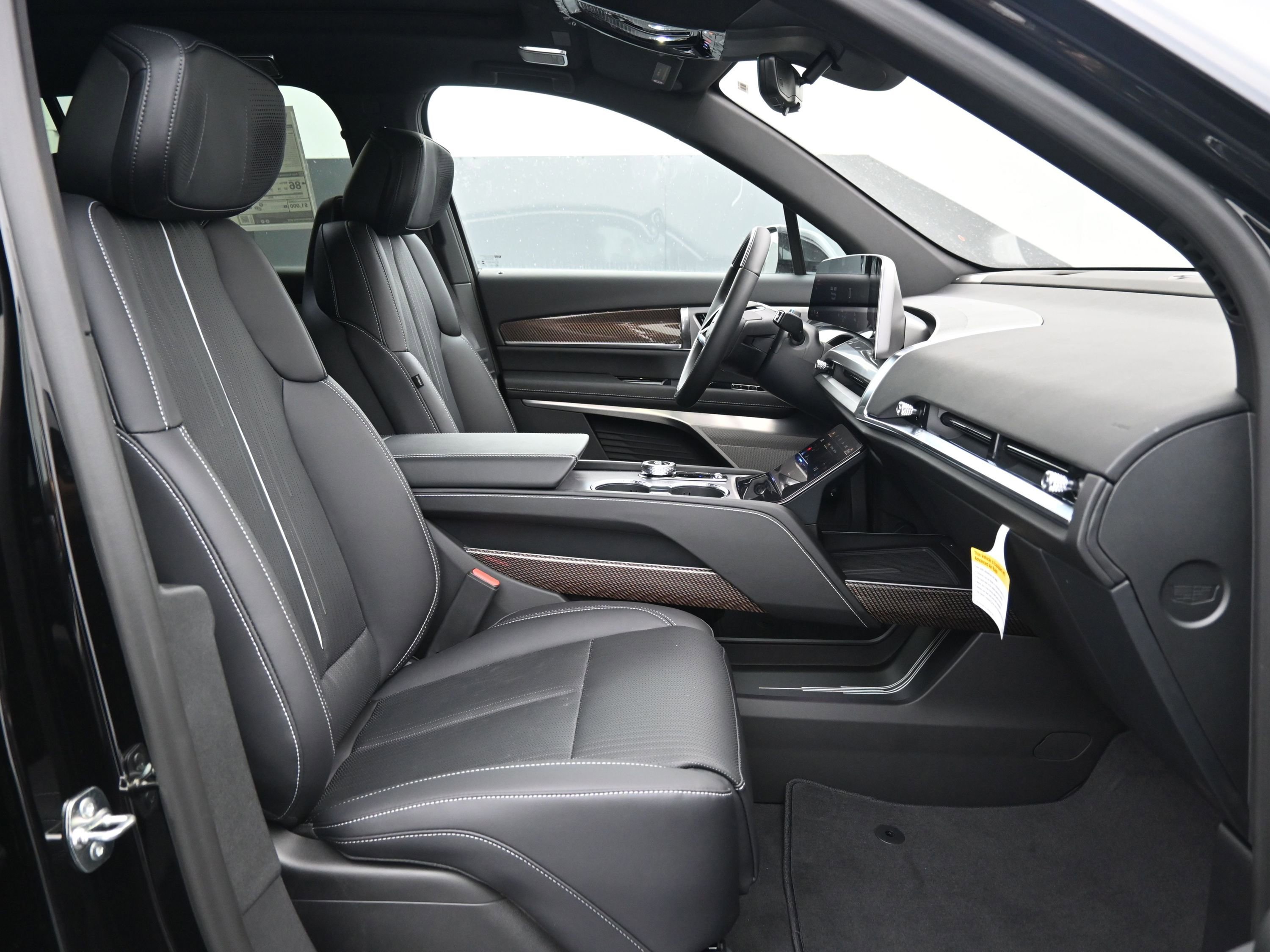 New 2026 Cadillac Vistiq Luxury w/ LPO, Floor Liner Package image 13