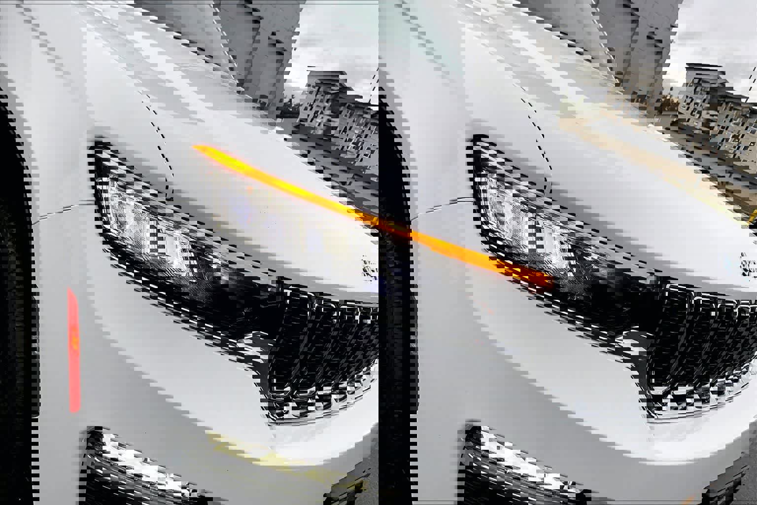 Used 2022 Jeep Grand Cherokee Limited 4xe w/ Luxury Tech Group II image 31