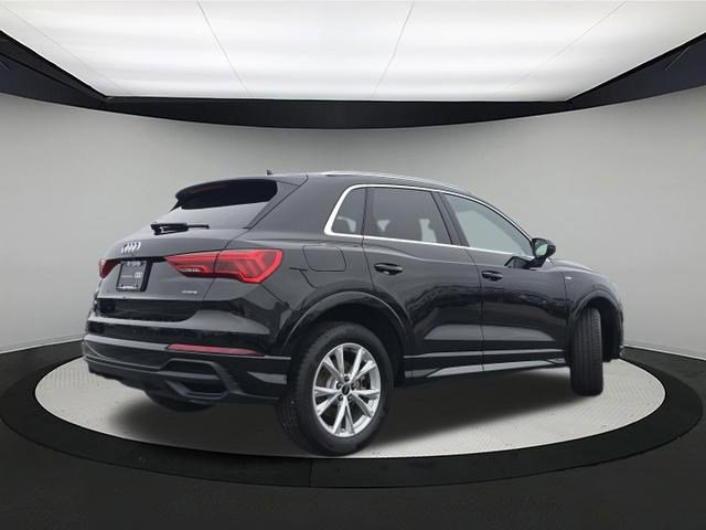 Certified 2025 Audi Q3 2.0T Premium w/ Convenience Package AWD/4WD image 7