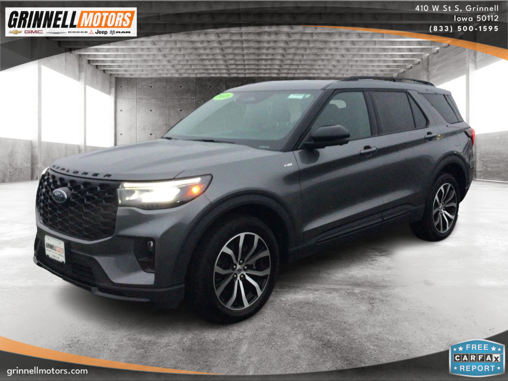 Used 2025 Ford Explorer ST-Line AWD/4WD image 1