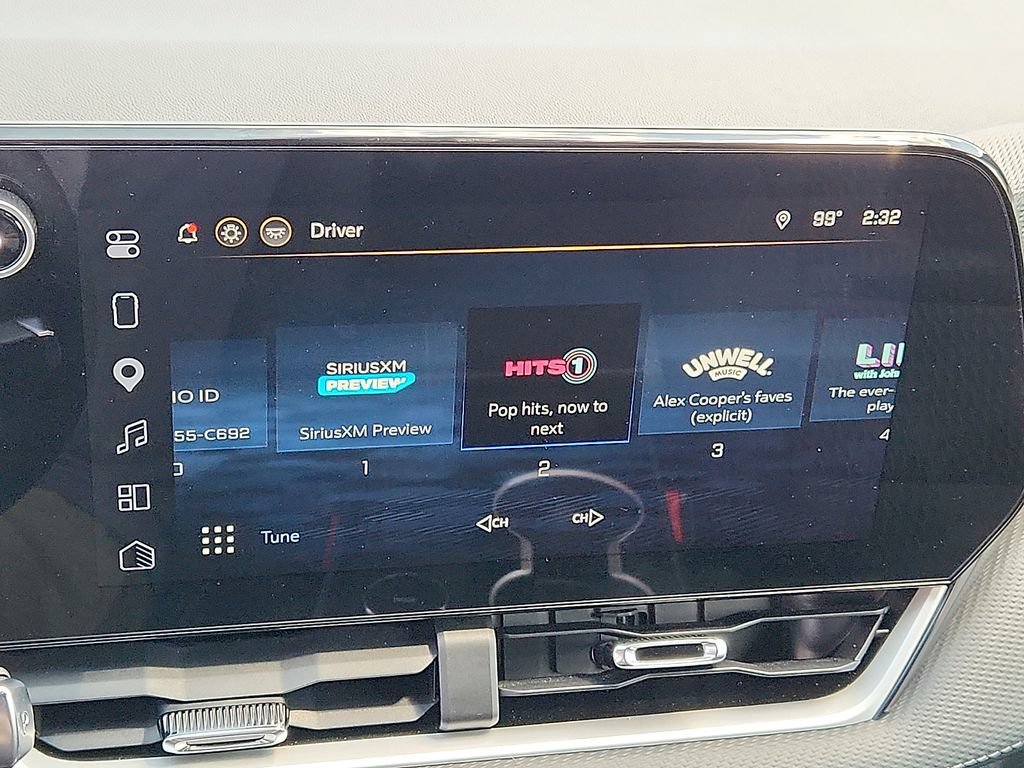 Certified 2026 Chevrolet Equinox LT AWD/4WD image 17