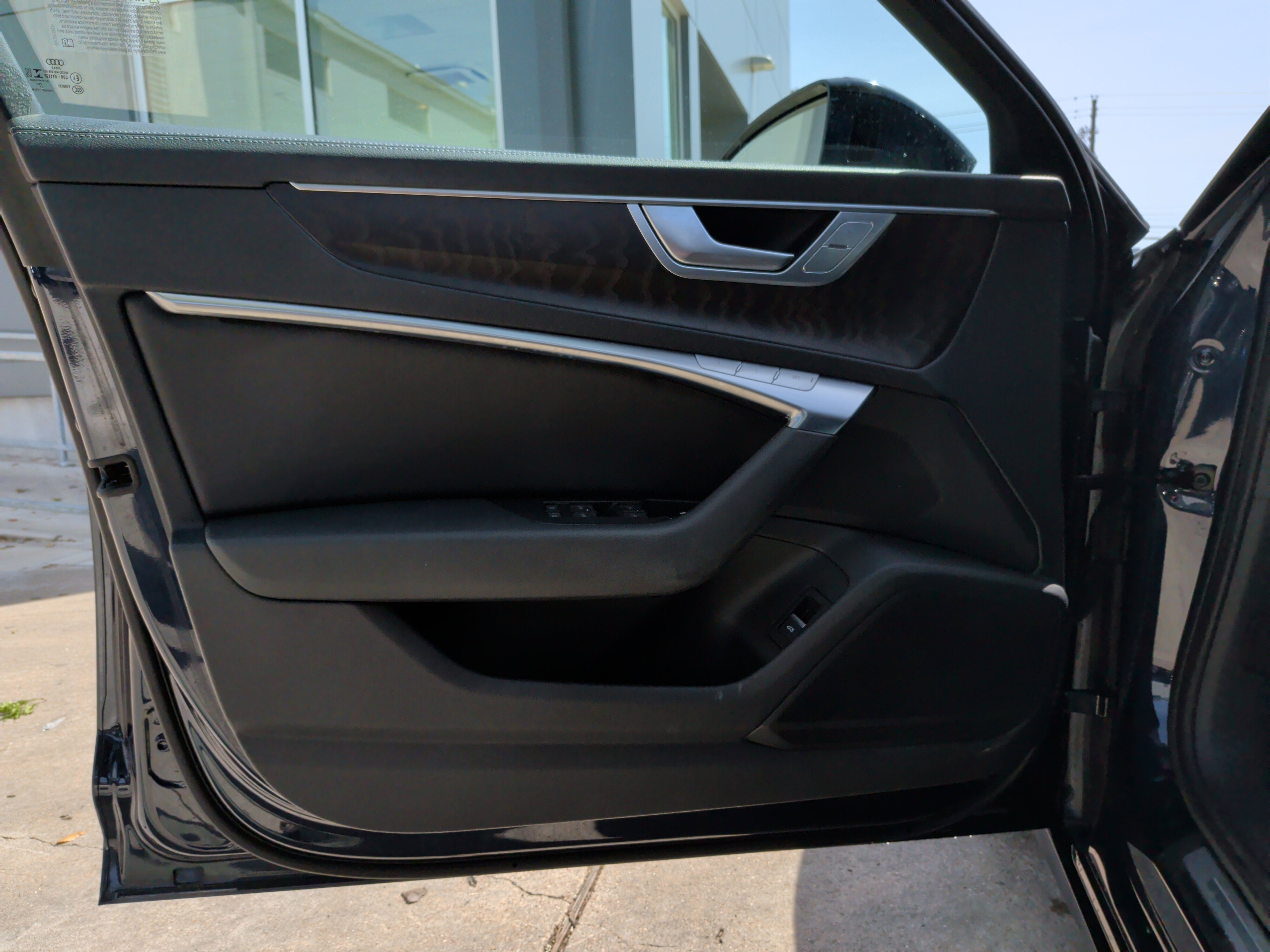 Used 2021 Audi A6 Premium image 14