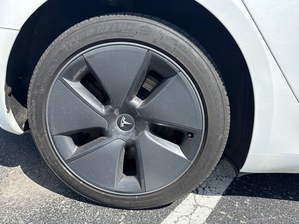 Used 2021 Tesla Model 3 Long Range AWD/4WD image 4