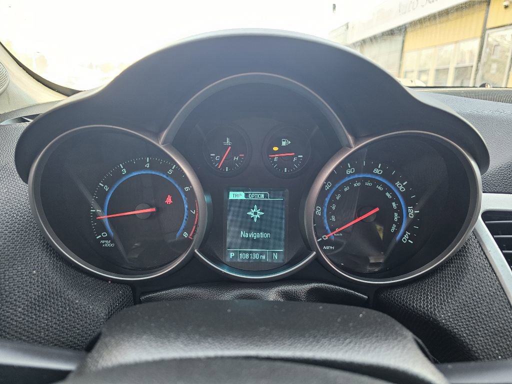 Used 2016 Chevrolet Cruze LT image 16