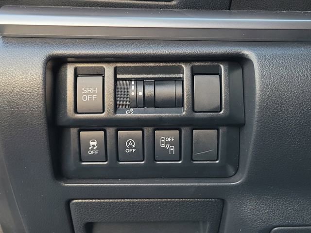 Used 2023 Subaru Crosstrek 2.5i Limited AWD/4WD image 23