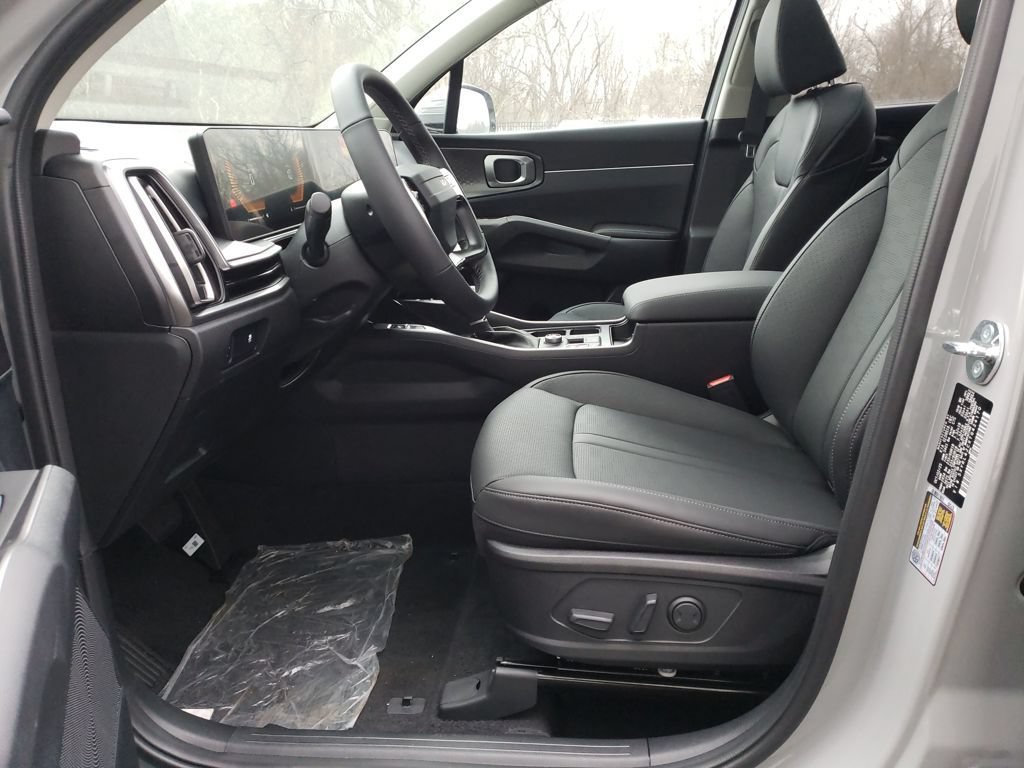 New 2026 Kia Sorento S w/ S Panoramic Sunroof Package FWD image 14