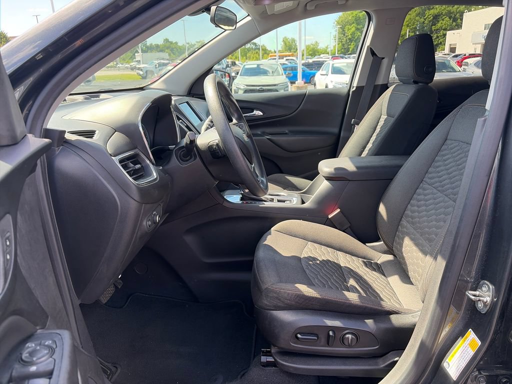 Used 2019 Chevrolet Equinox LT FWD image 14