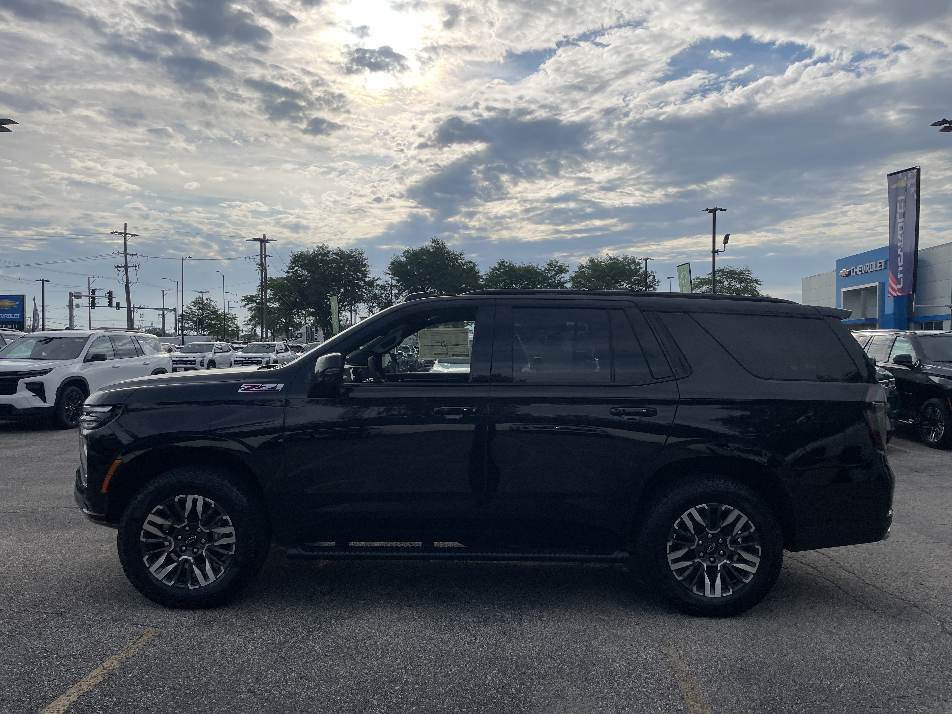 New 2026 Chevrolet Tahoe Z71 w/ Comfort Package AWD/4WD image 8
