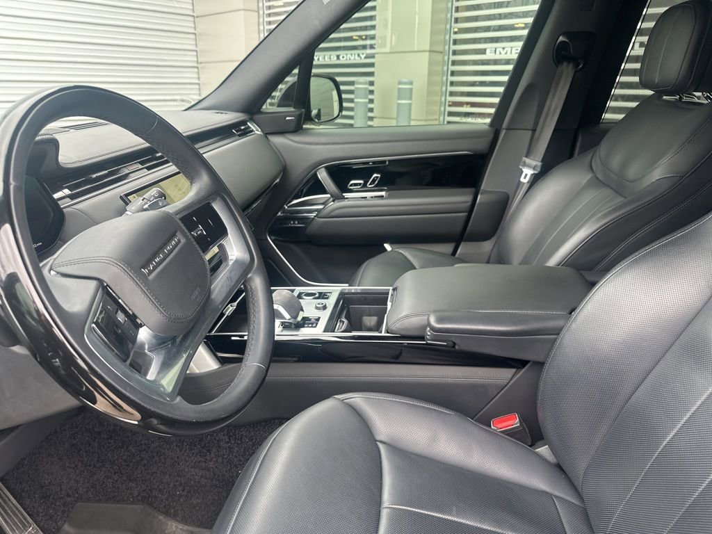 Used 2023 Land Rover Range Rover SE image 17
