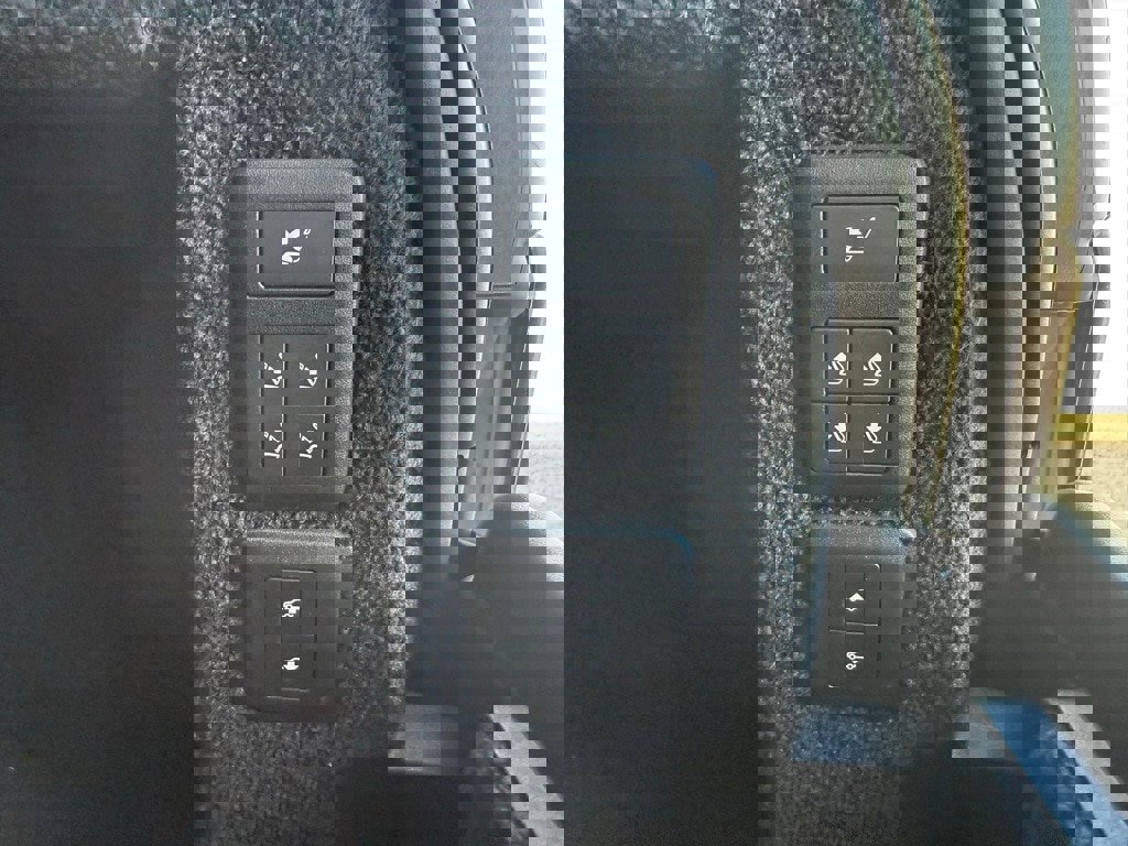 Used 2019 Land Rover Range Rover SV Autobiography Dynamic image 17