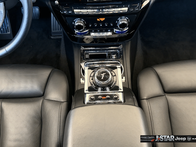 Used 2022 Rolls-Royce Phantom Sedan RWD image 16