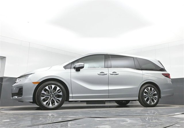 Used 2025 Honda Odyssey Elite image 48