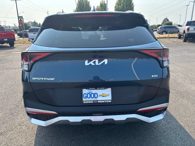 Used 2024 Kia Sportage LX AWD/4WD image 4