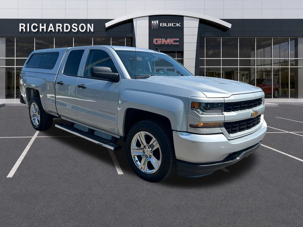Used 2018 Chevrolet Silverado 1500 Custom w/ Custom Value Package AWD/4WD image 9