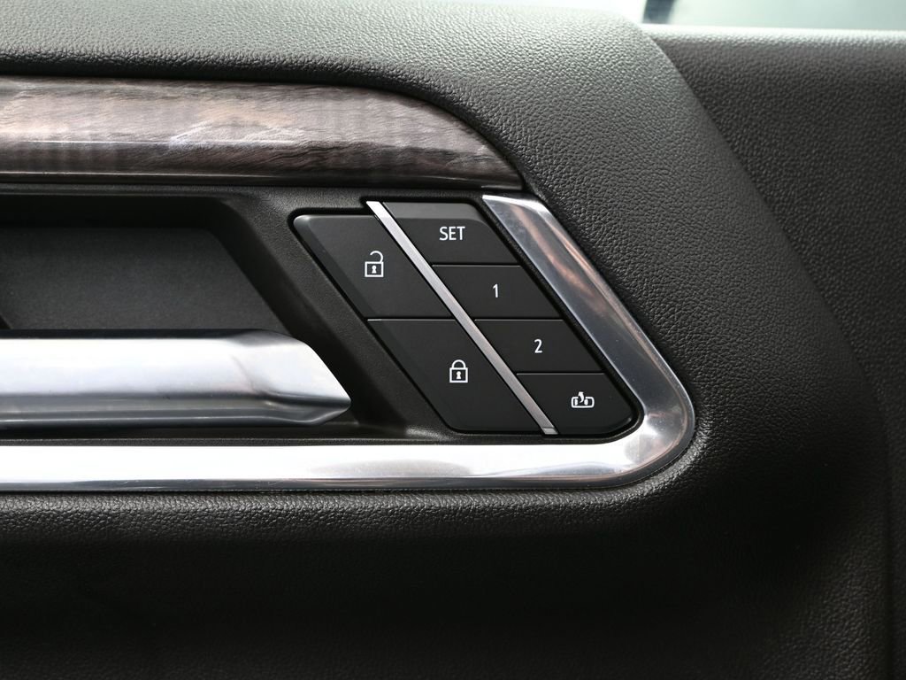 Used 2023 Chevrolet Silverado 1500 LTZ image 24