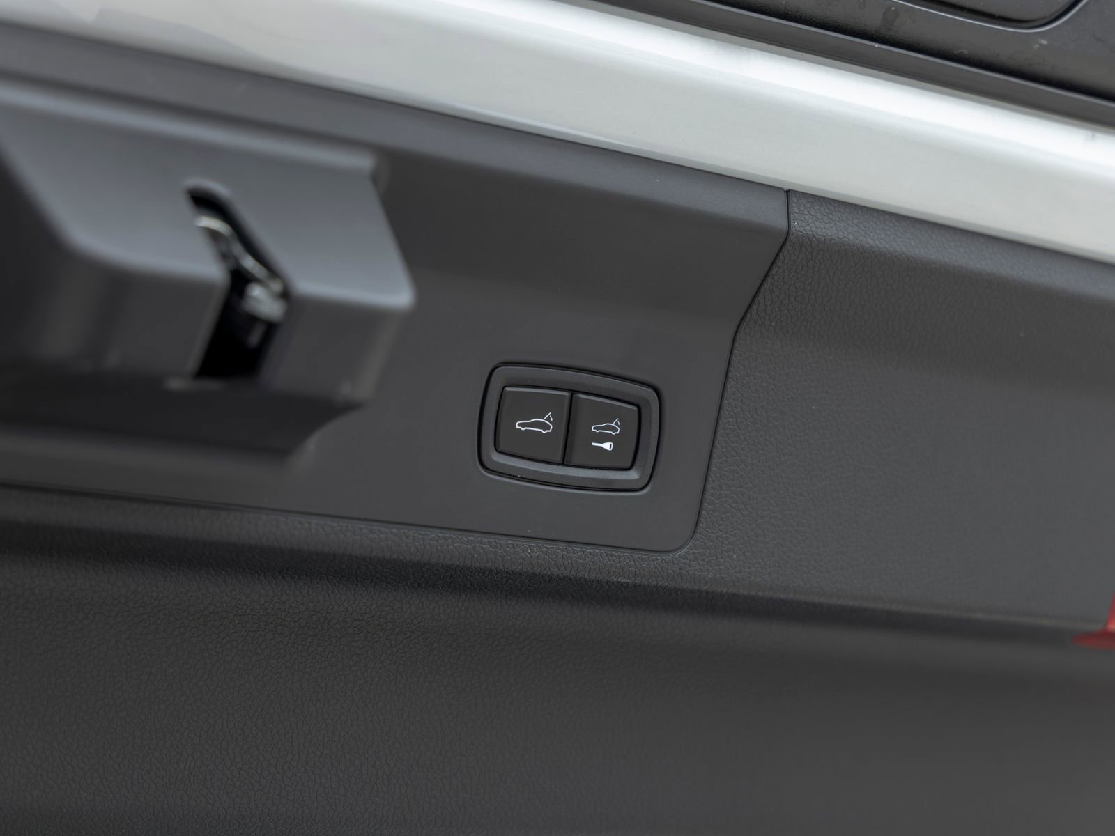 Certified 2025 Porsche Panamera image 50