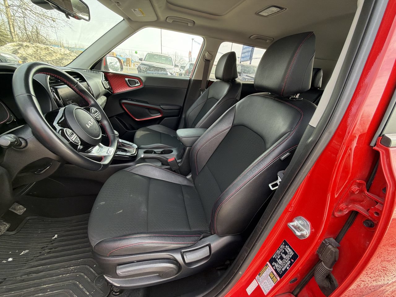 Used 2024 Kia Soul GT-Line FWD image 13