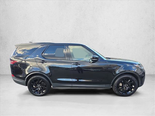 Used 2020 Land Rover Discovery HSE image 4