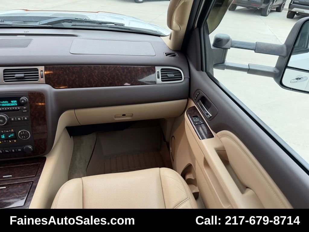 Used 2014 GMC Sierra 3500 Denali w/ Snow Plow Prep Package image 59