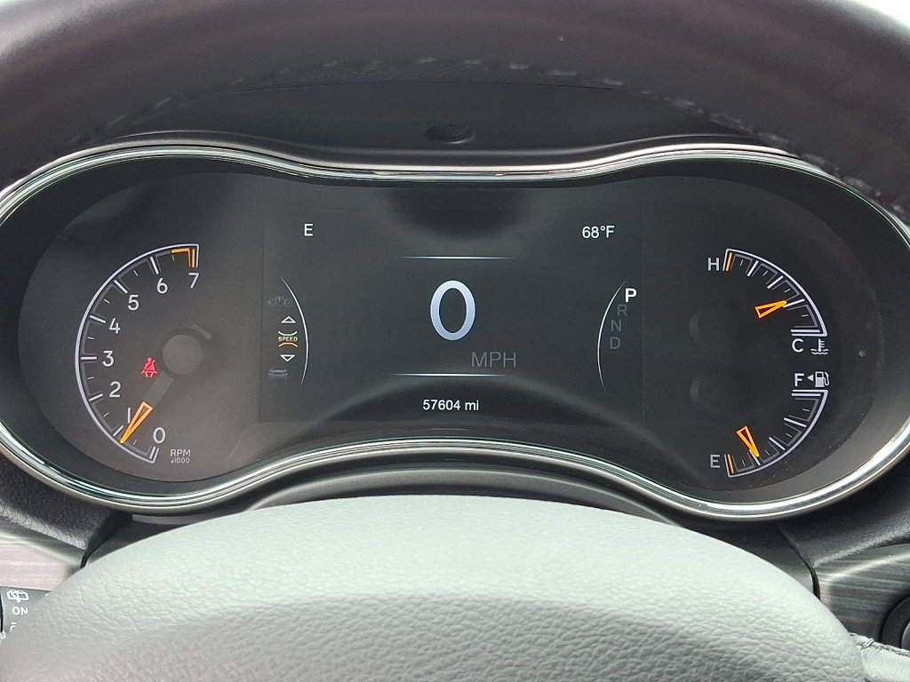 Used 2022 Jeep Grand Cherokee Laredo X image 26