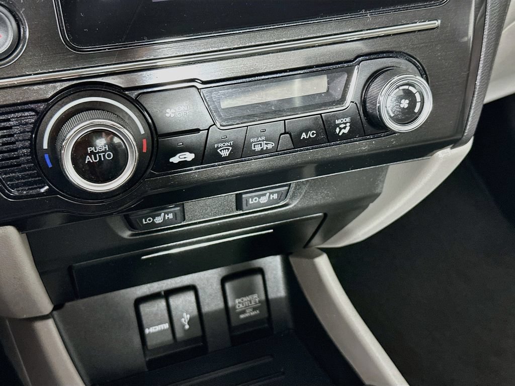 Used 2015 Honda Civic Hybrid Sedan image 16