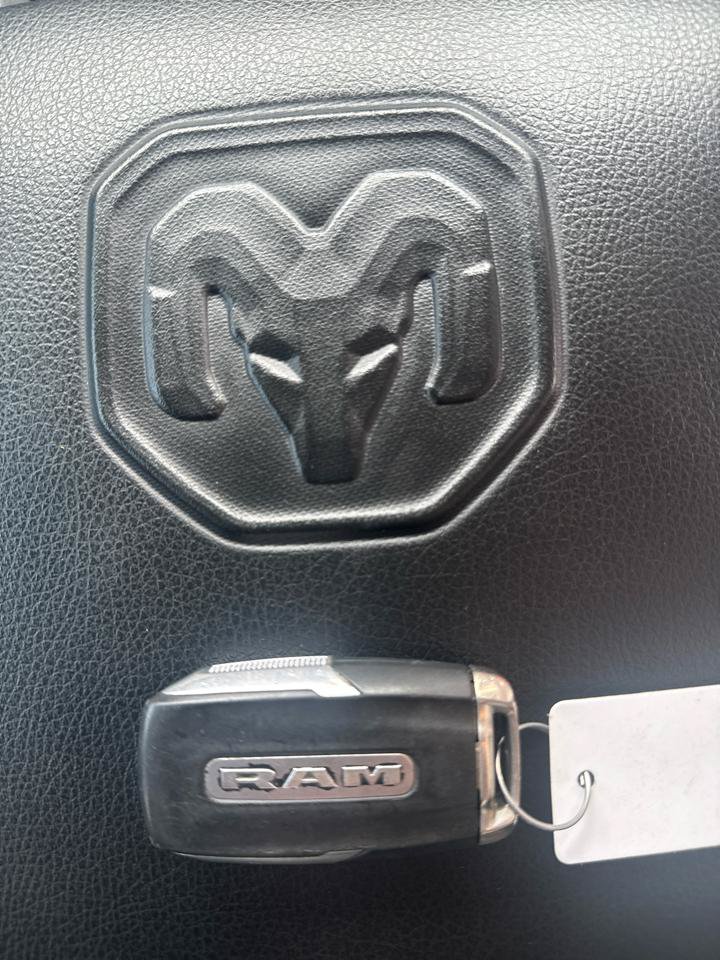 Used 2019 RAM 1500 Laramie AWD/4WD image 33