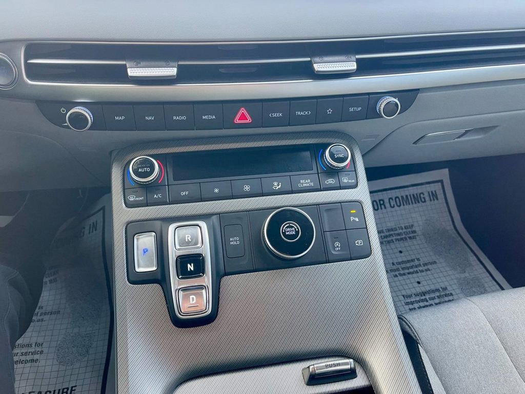 Used 2025 Hyundai Palisade SE image 16