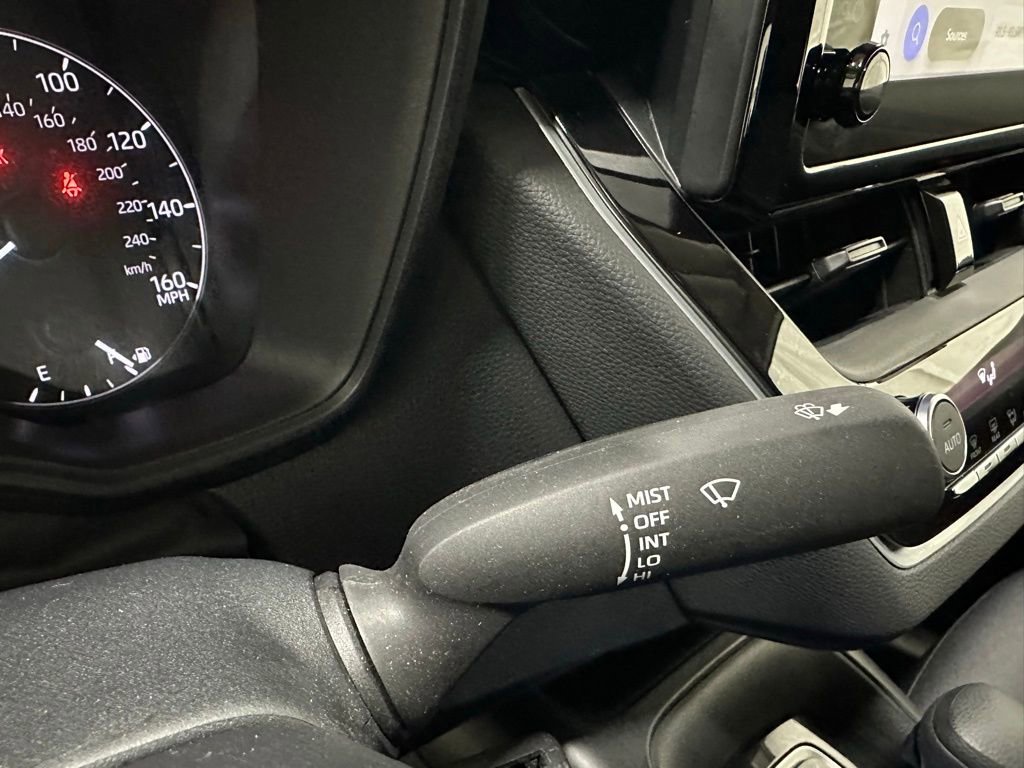 Used 2025 Toyota Corolla LE image 22