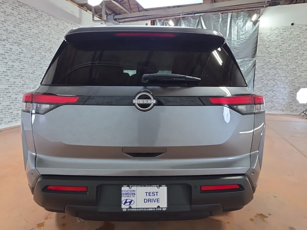Used 2022 Nissan Pathfinder S image 5