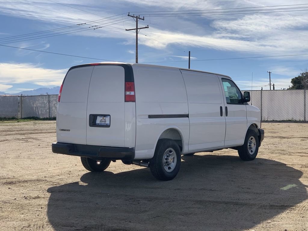 New 2026 Chevrolet Express 2500 w/ Driver Convenience Package image 4