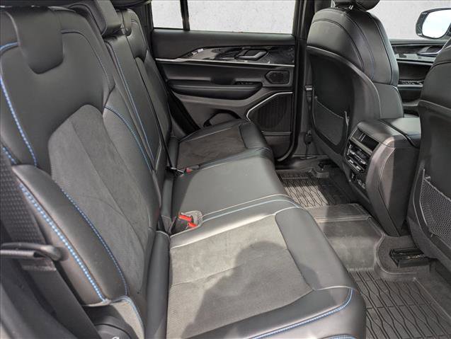 Used 2022 Jeep Grand Cherokee Trailhawk AWD/4WD image 29