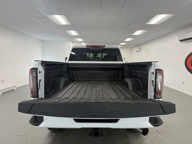 New 2026 GMC Sierra 2500 AT4 w/ AT4 Premium Plus Package image 8