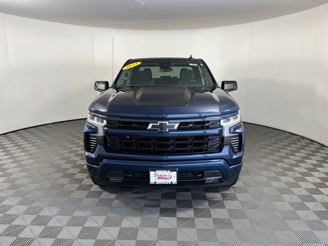 Used 2023 Chevrolet Silverado 1500 RST w/ Protection Package AWD/4WD image 2
