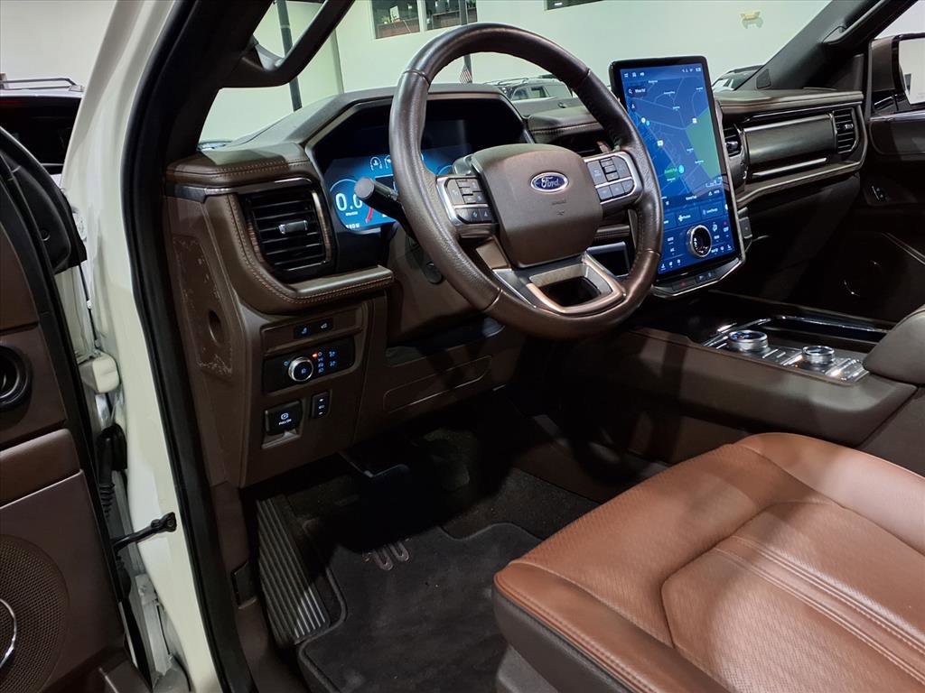 Used 2022 Ford Expedition King Ranch image 12