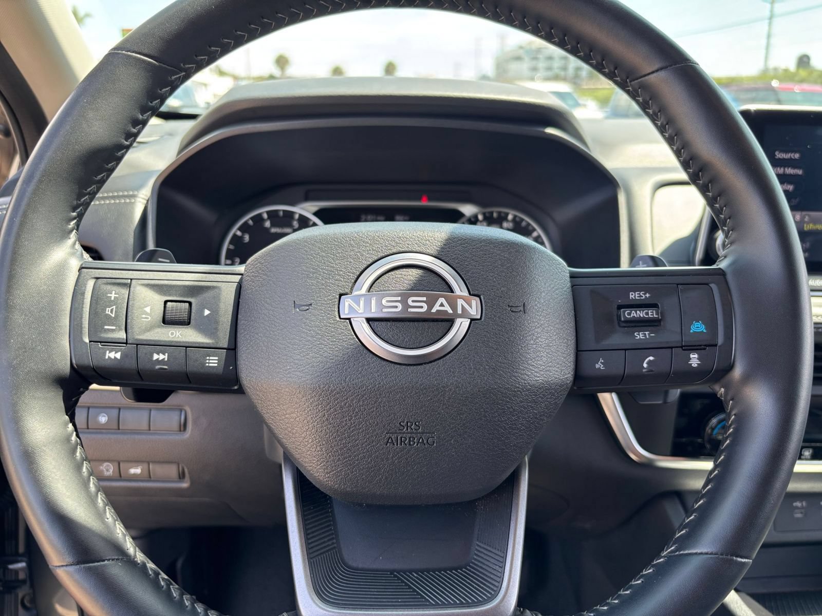 Used 2025 Nissan Rogue SV FWD image 29